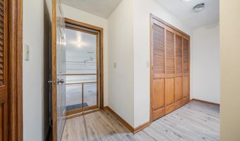 2232 N CLOUDVIEW Dr, Appleton, WI 54914