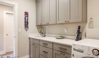 967 Auger Ln, Bozeman, MT 59718
