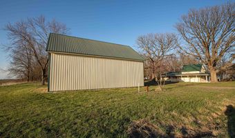 13 W Dade 22, Arcola, MO 65603