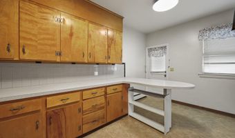 34-36 Crandall St, Adams, MA 01220