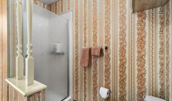 2074 Mustang Ln, Arcata, CA 95521