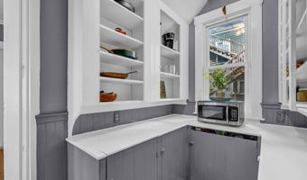 21 Laurel Ave, Auburn, ME 04210