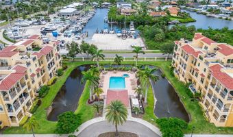 6412 MAYRA SHORES Ln, Apollo Beach, FL 33572