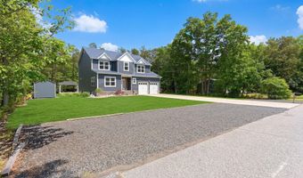 555 Egenolf Pl, Bayville, NJ 08721