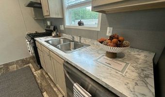46 Quarry Hill Ests 46, Akron, NY 14001