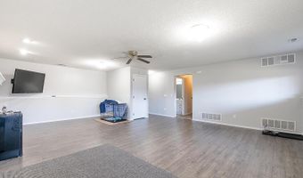 5240 E Ashton Ct, Bel Aire, KS 67220