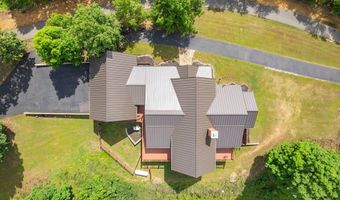 685 River Oaks Dr, Big Sandy, TN 38221