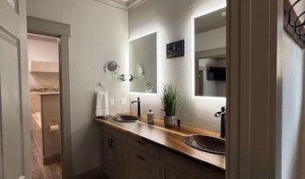 520 E Pennsylvania St 10, Anaconda, MT 59711