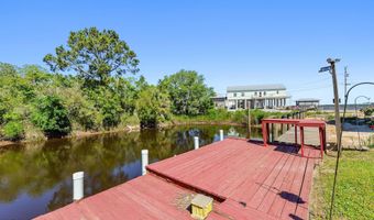 11025 Clleeves St, Bay St. Louis, MS 39520
