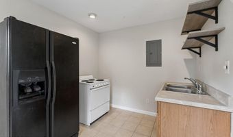 27 Chantilly Ter, Bay St. Louis, MS 39520