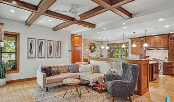 505 N Pasque Flower Trl, Brandon, SD 57005