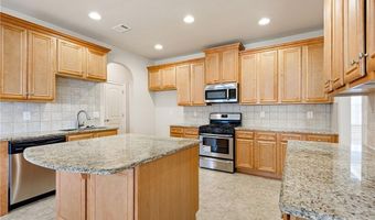 66 Lanier Rdg, Acworth, GA 30101