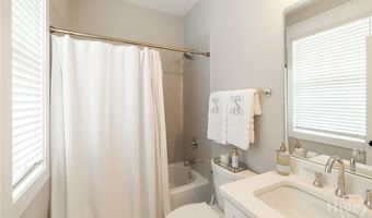 261 Highpointe Ln, Athens, GA 30606