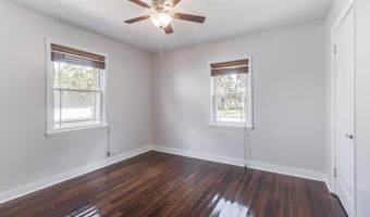 1467 Wilkes Ave, Biloxi, MS 39530