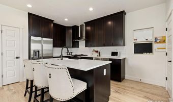 760 Crossbill Dr, Berthoud, CO 80513