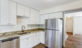 4923 CASIMIR St, Annandale, VA 22003