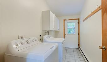 85 Indian Trl, Glocester, RI 02814