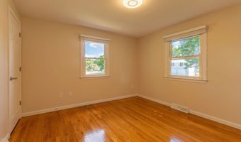 123 Mallard Cir, Agawam, MA 01001