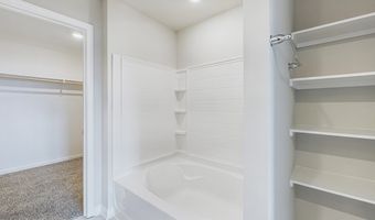7060 Bexley Ct, Alexandria, LA 71303
