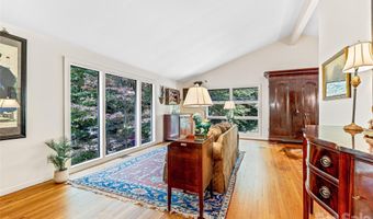5 Hillcrest Rd E, Asheville, NC 28804