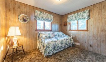 31 Garden Cir, Babbitt, MN 55706