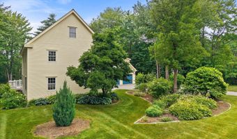 43 Darling Parke Dr, Bangor, ME 04401