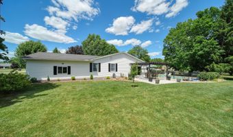 2943 Lee Marie Dr, Adrian, MI 49221