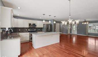 151 South St, Southport, IN 46227