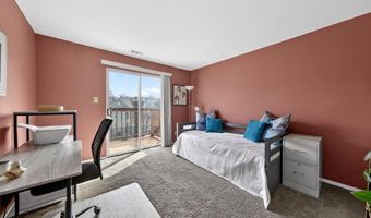 1327 Holgate Dr C, Ballwin, MO 63021