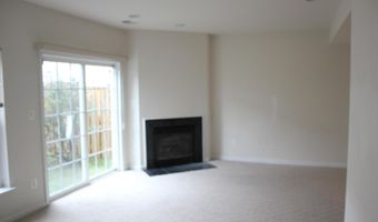 24651 KINGS CANYON Sq, Aldie, VA 20105