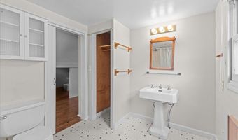 60 University Ter, Burlington, VT 05401