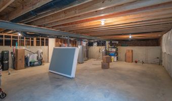 4223 Backstretch Ln, Bargersville, IN 46106