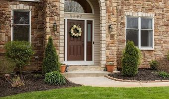 4797 Sunflower Ridge Dr NE, Ada, MI 49301