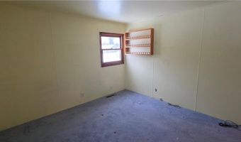 18 Daisy Ln, Babbitt, MN 55706