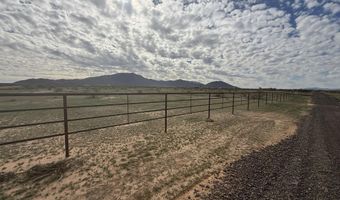 00 XXA4 W Williams Rd 5, Aguila, AZ 85320
