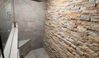 1764 County Road 66 Rd, Auburn, IN 46706