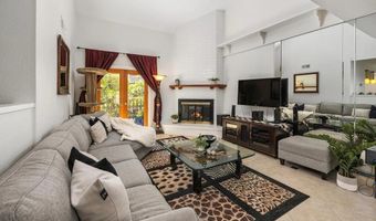 2843 Unicornio St B, Carlsbad, CA 92009