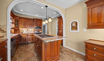 136 Lincoln St, Amherst, OH 44001