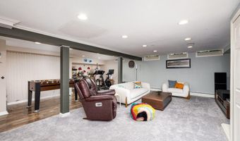 3665 Frederick Dr, Ann Arbor, MI 48105