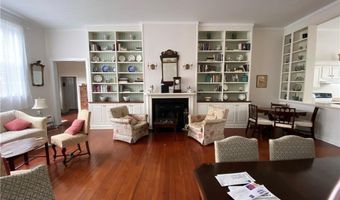 167 Coggeshall Ave A, Newport, RI 02840