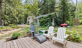 301 PRIDE FARM Rd, Falmouth, ME 04105