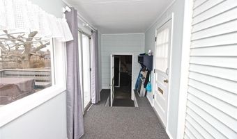 139 Coggeshall Ave, Newport, RI 02840