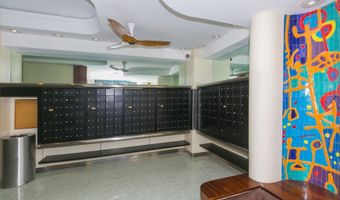 225 Queen St 20D, Honolulu, HI 96813