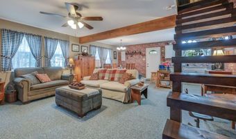 106 Burnshaw Ln, Albrightsville, PA 18210