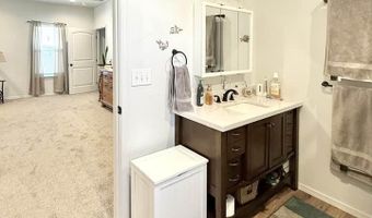 102 Doporto Ct, Carlsbad, NM 88220