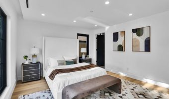 6010 Lasaine Ave, Encino, CA 91316