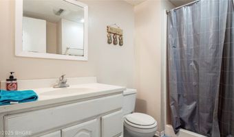 204 25th Ave SW, Altoona, IA 50009