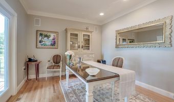 11 Clark Island Rd, Amherst, NH 03031