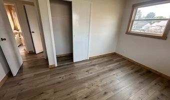 34 Elm Blvd, Babbitt, MN 55706