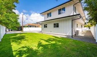 244 Kihapai St A, Kailua, HI 96734